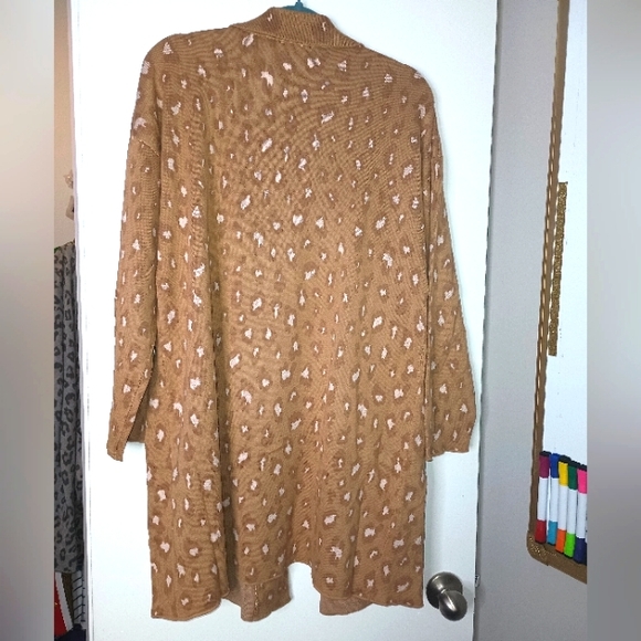 G BY GIULIANA Leopard Shacket - Picture 2 of 4